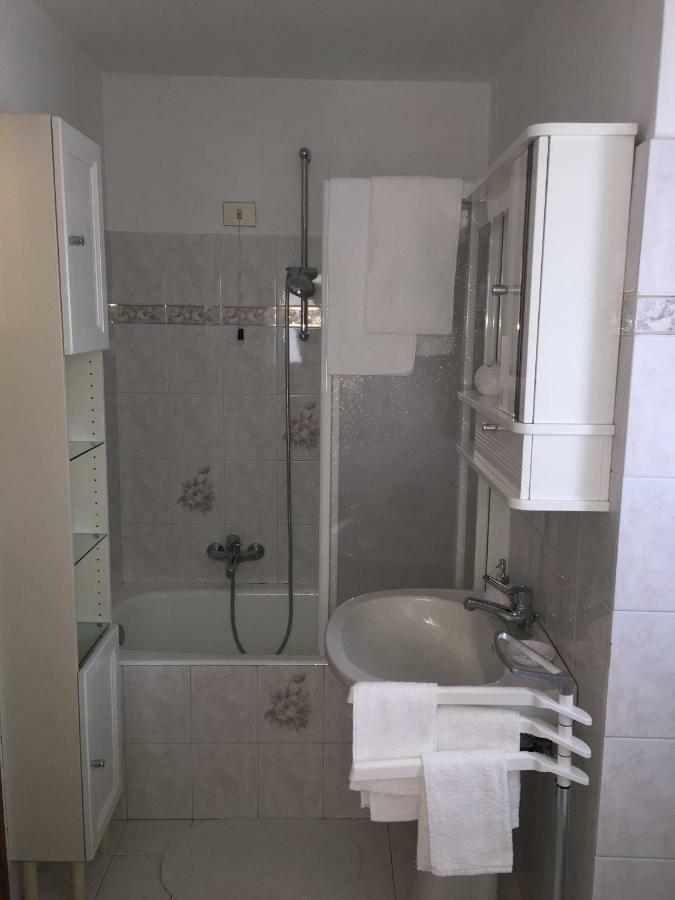 Bellano Casa Elena Apartment Luaran gambar